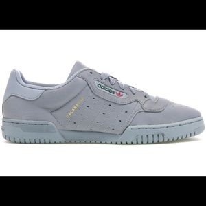 Yeezy Powerphase Calabasas in grey